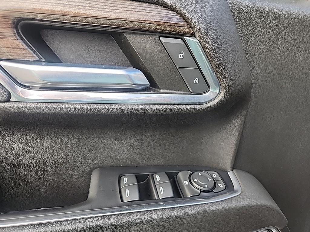 used 2022 Chevrolet Silverado 1500 car, priced at $52,995