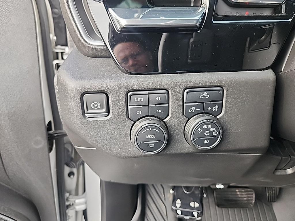 used 2022 Chevrolet Silverado 1500 car, priced at $52,995