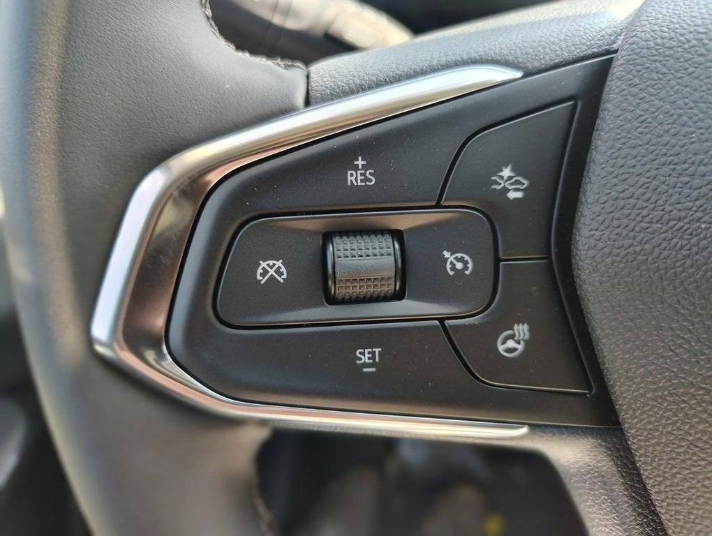 new 2025 Chevrolet Trax car, priced at $23,917