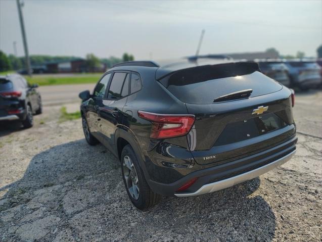 new 2025 Chevrolet Trax car, priced at $23,917