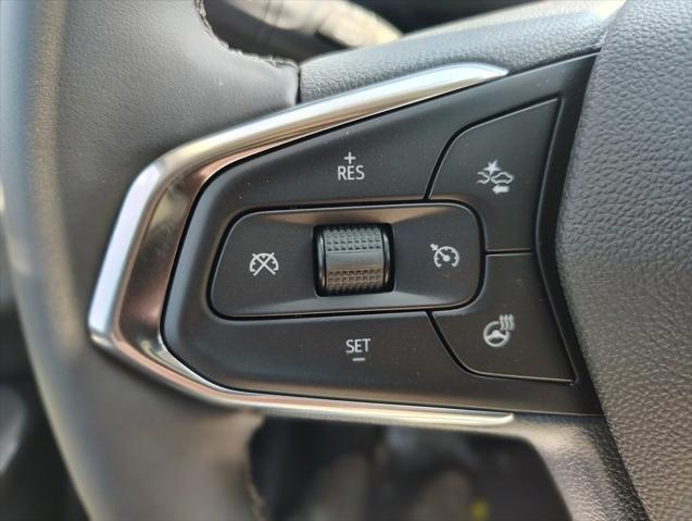 new 2025 Chevrolet Trax car, priced at $23,917