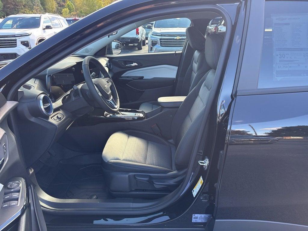 new 2025 Chevrolet Trax car, priced at $24,149