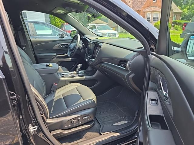 used 2023 Chevrolet Traverse car, priced at $37,250