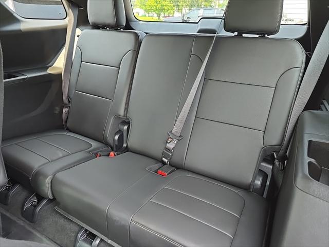 used 2023 Chevrolet Traverse car, priced at $37,250