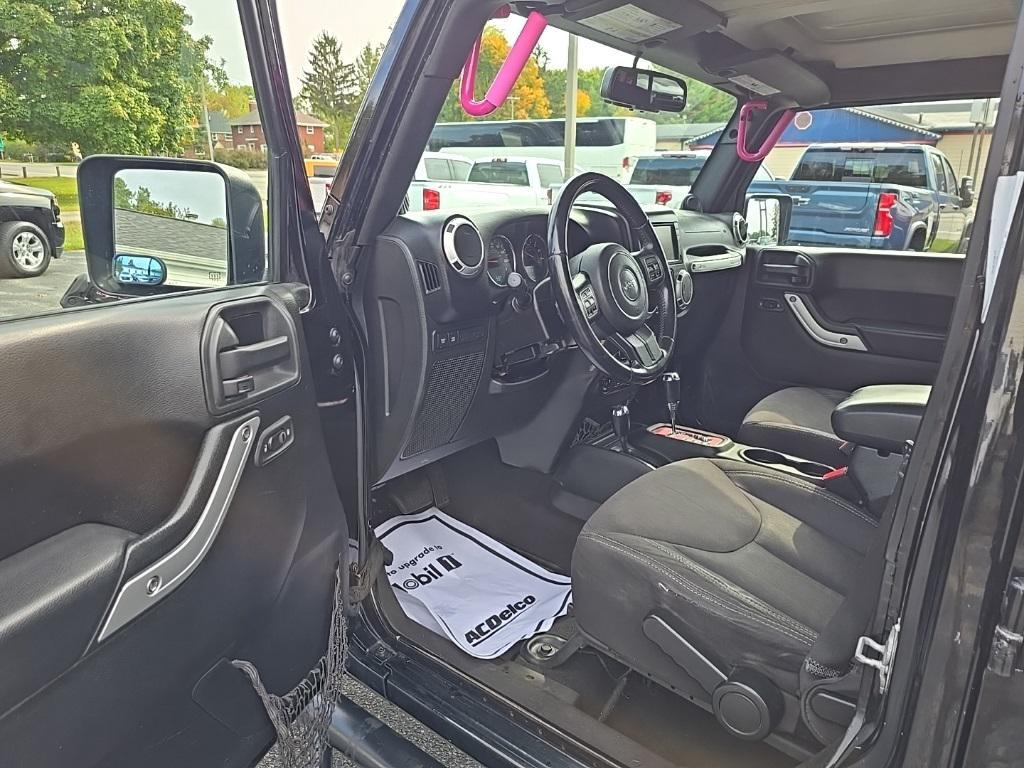 used 2014 Jeep Wrangler Unlimited car, priced at $15,995