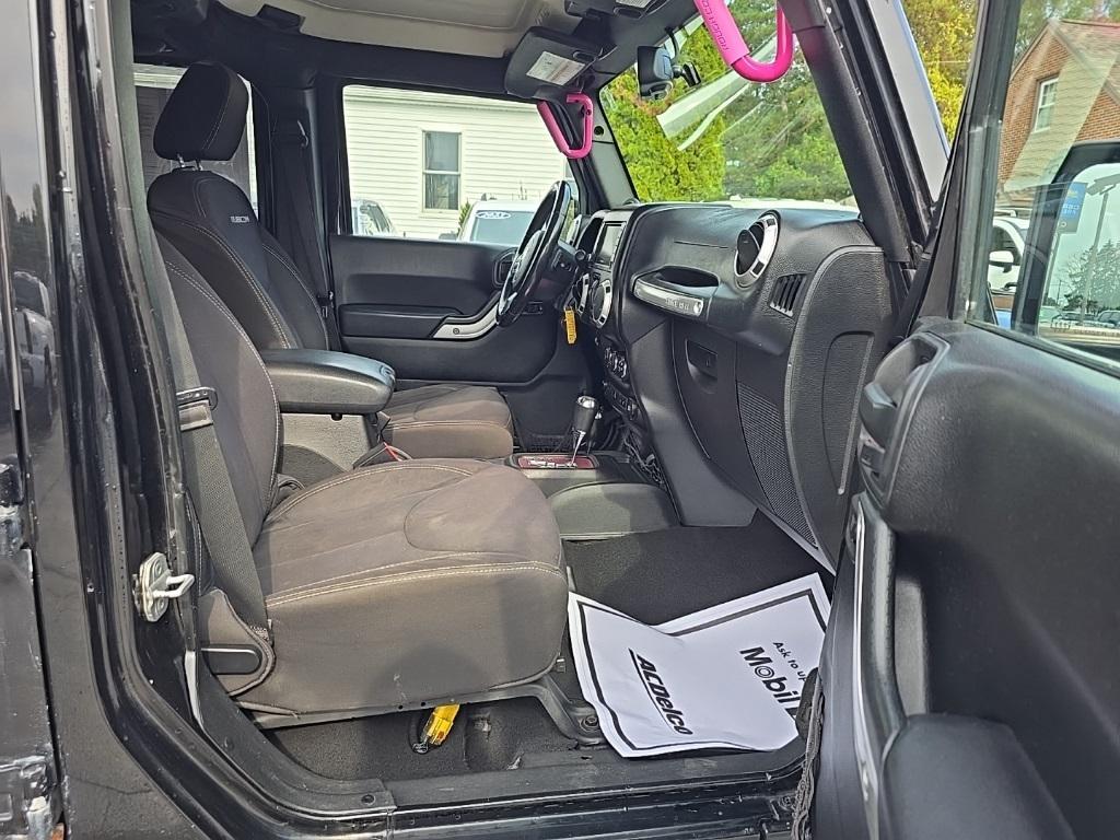 used 2014 Jeep Wrangler Unlimited car, priced at $15,995