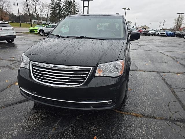 used 2014 Chrysler Town & Country car, priced at $8,995