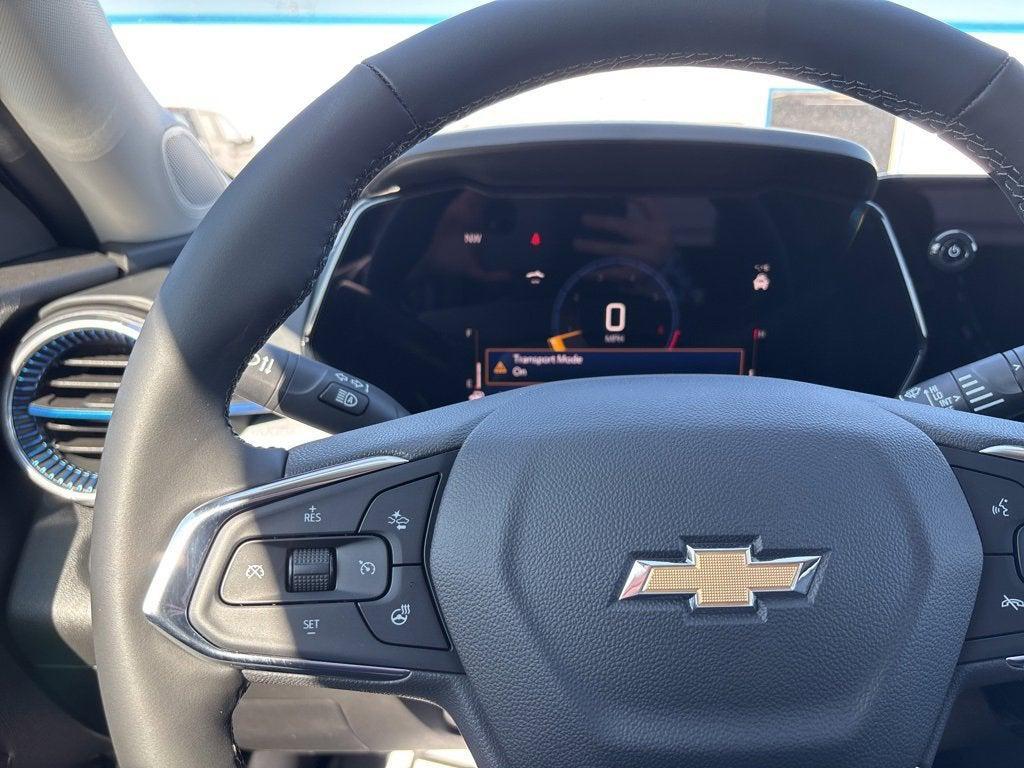 new 2025 Chevrolet Trax car, priced at $24,149