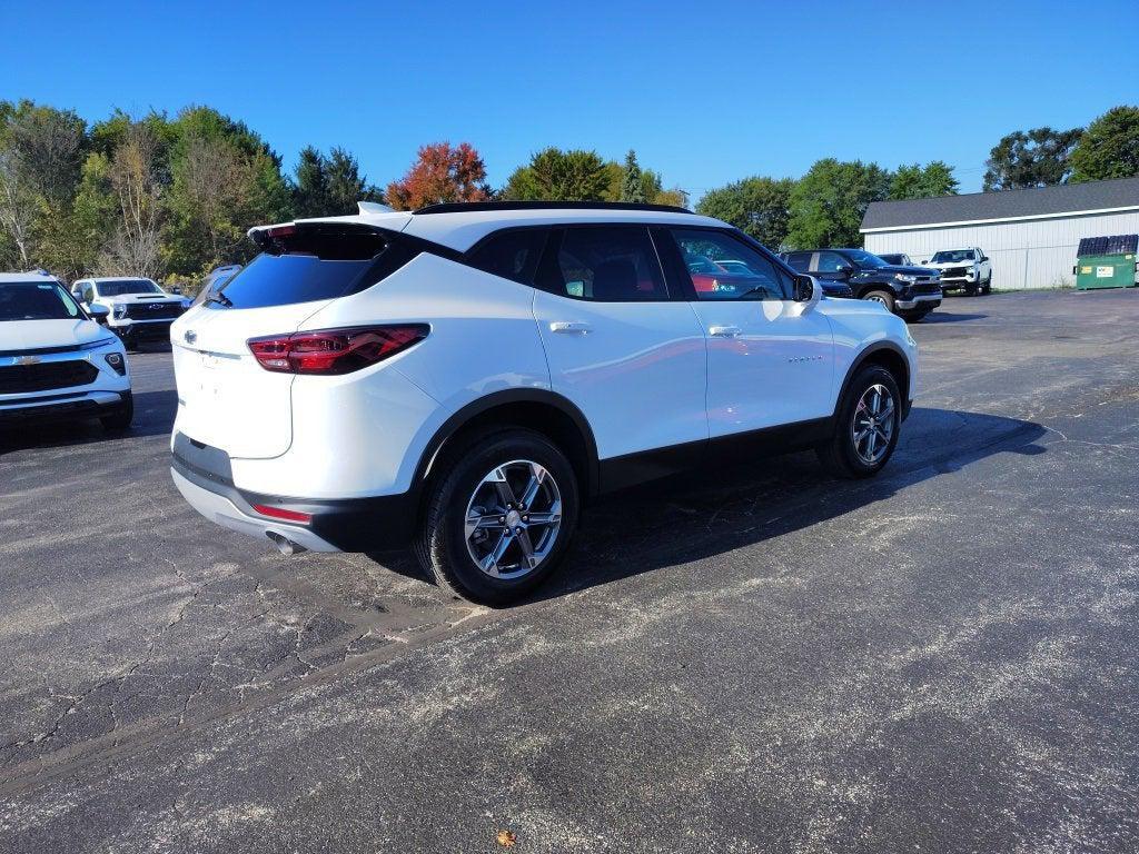 new 2025 Chevrolet Blazer car, priced at $35,527
