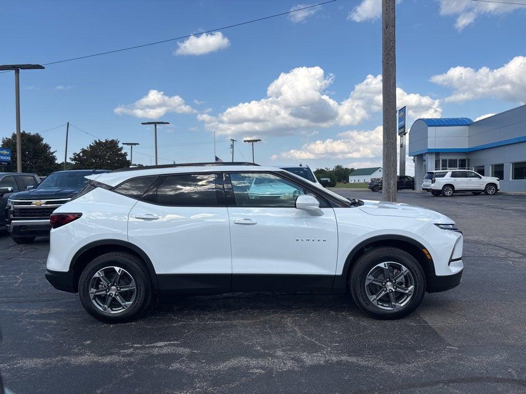 new 2025 Chevrolet Blazer car, priced at $35,527