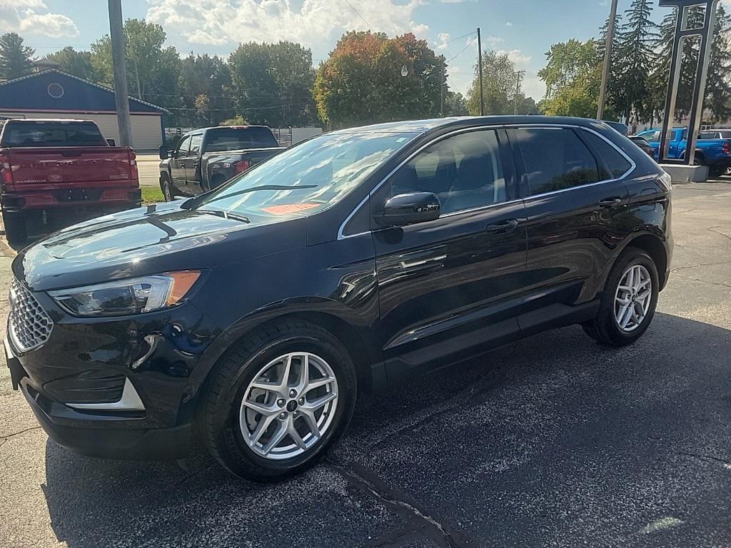 used 2024 Ford Edge car, priced at $26,250