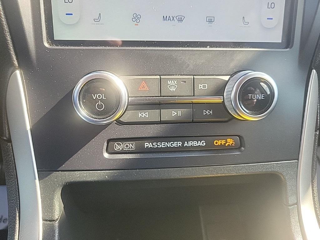 used 2024 Ford Edge car, priced at $26,250