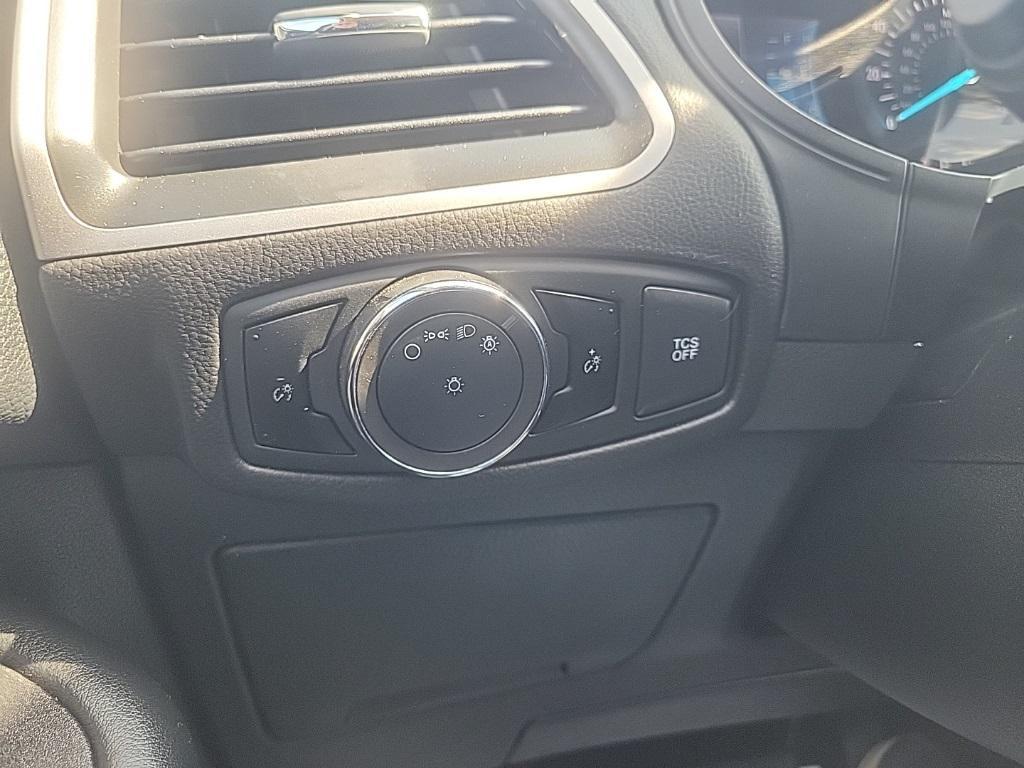 used 2024 Ford Edge car, priced at $26,250