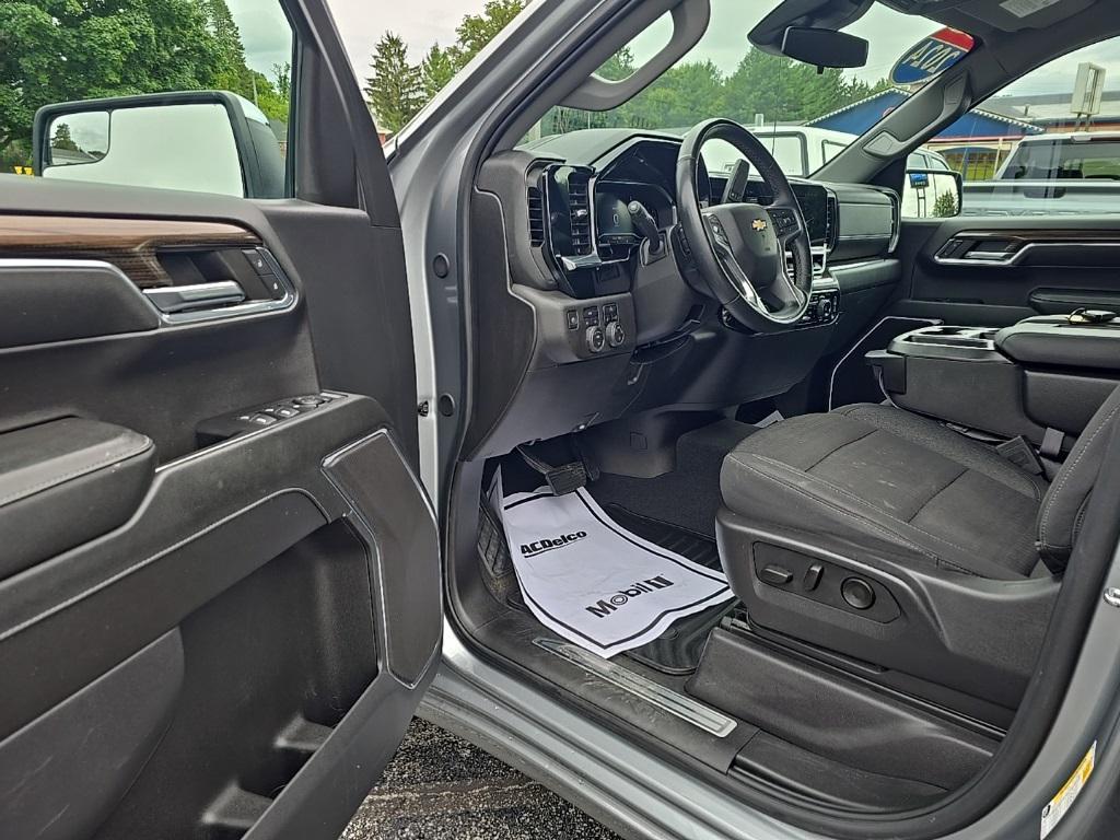 used 2024 Chevrolet Silverado 1500 car, priced at $39,600