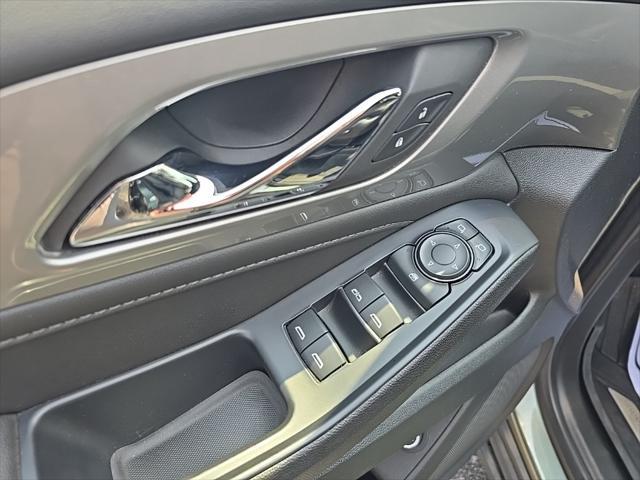 used 2022 Chevrolet Traverse car, priced at $30,995