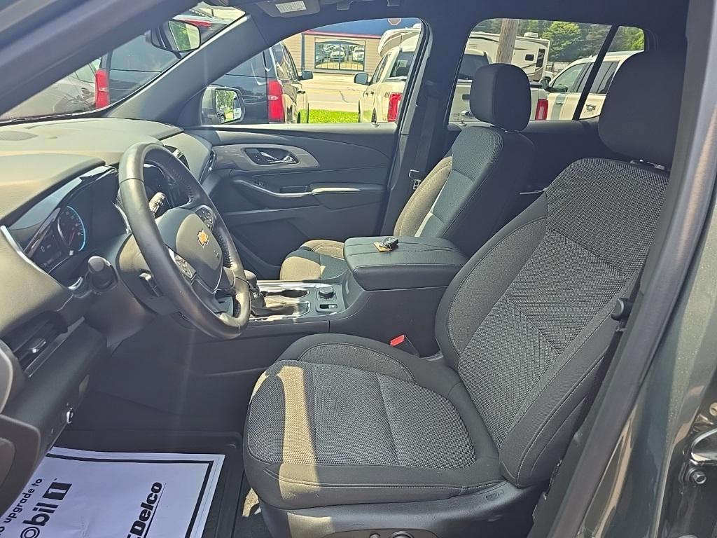 used 2022 Chevrolet Traverse car, priced at $30,500