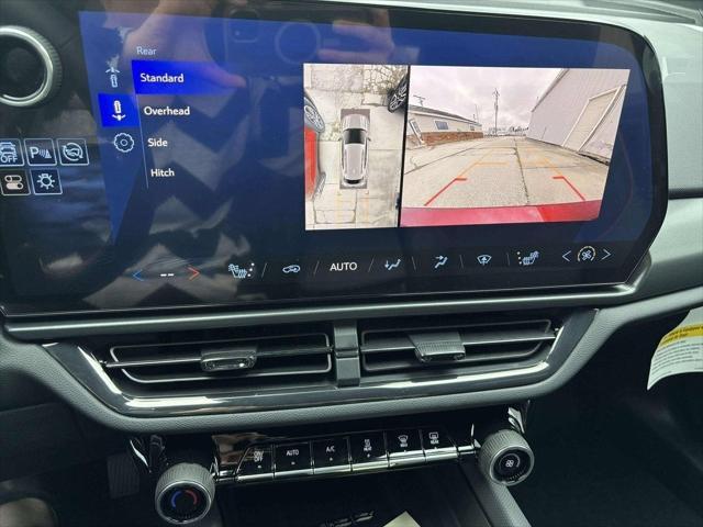 new 2025 Chevrolet Equinox EV car, priced at $40,040