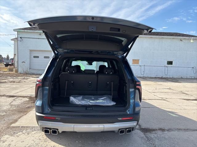 new 2025 Chevrolet Traverse car, priced at $41,697