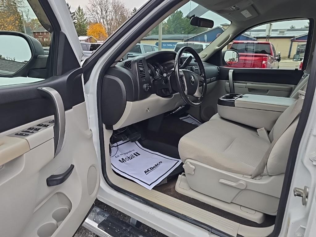 used 2011 Chevrolet Silverado 2500 car, priced at $18,999