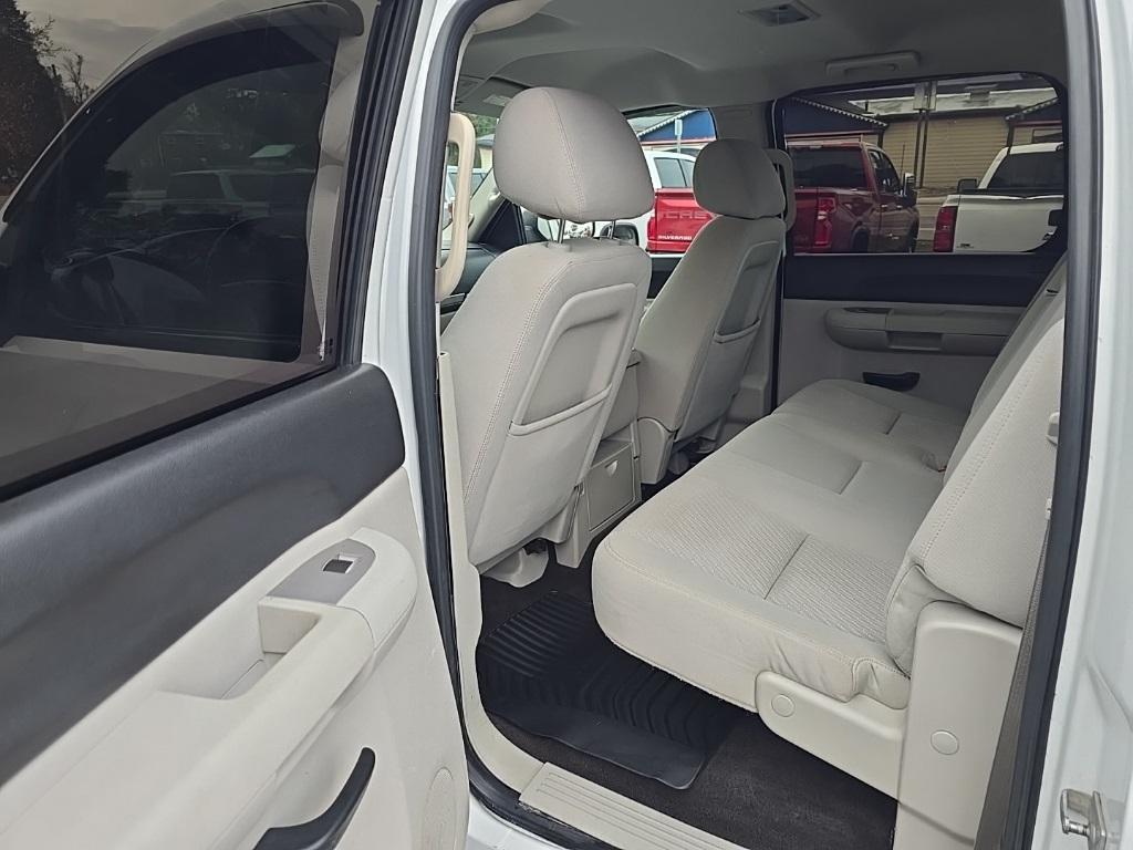 used 2011 Chevrolet Silverado 2500 car, priced at $18,999