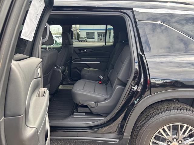 new 2025 Chevrolet Traverse car, priced at $39,713