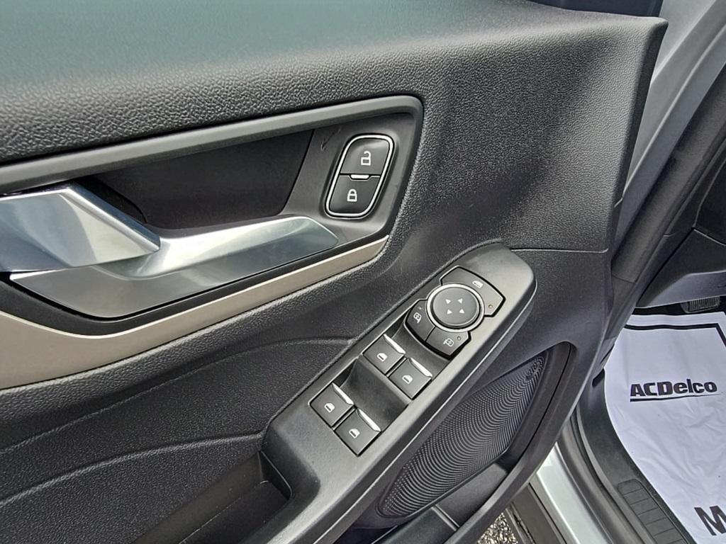 used 2022 Ford Escape car, priced at $22,750