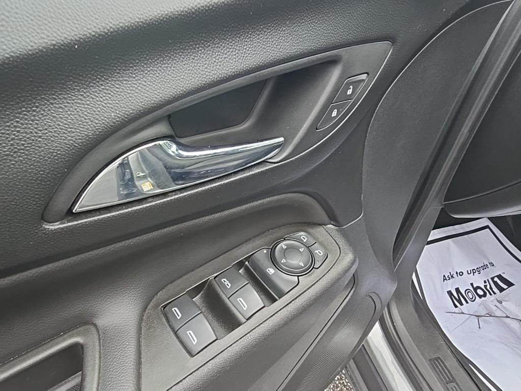 used 2023 Chevrolet Equinox car, priced at $20,250