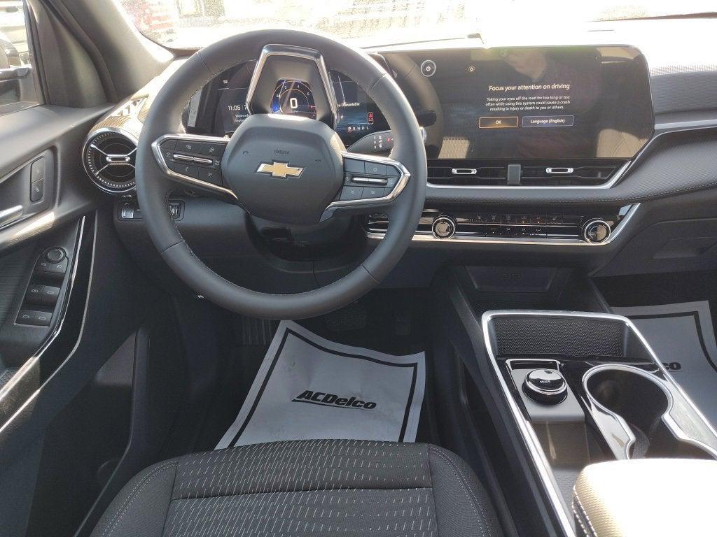 new 2026 Chevrolet Equinox car, priced at $30,004