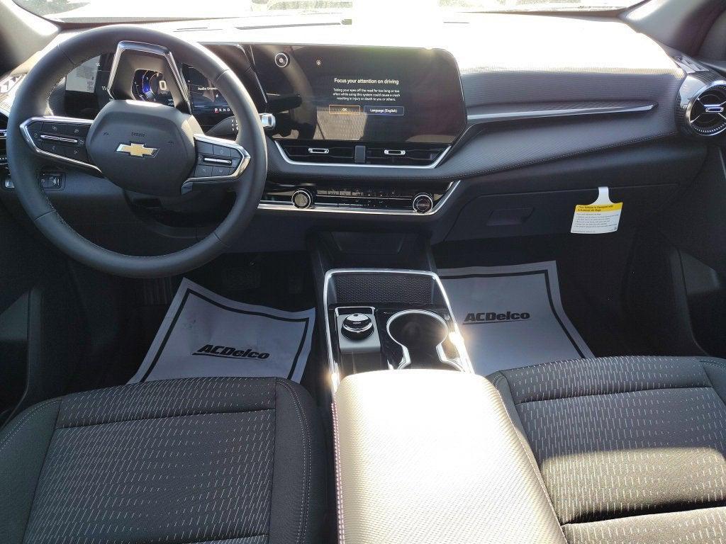 new 2026 Chevrolet Equinox car, priced at $30,004