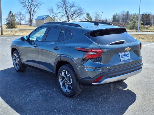 new 2025 Chevrolet Trax car, priced at $25,635