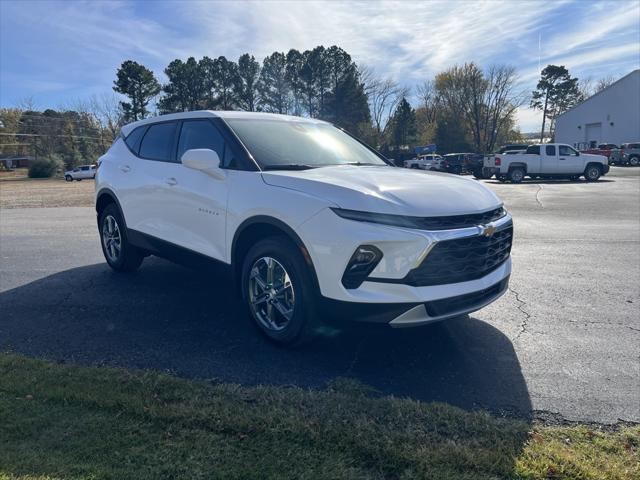 new 2025 Chevrolet Blazer car, priced at $35,836