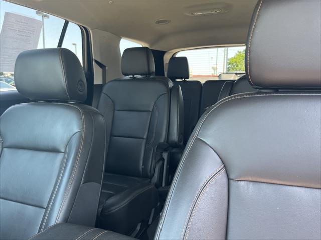 used 2020 Chevrolet Traverse car, priced at $23,476