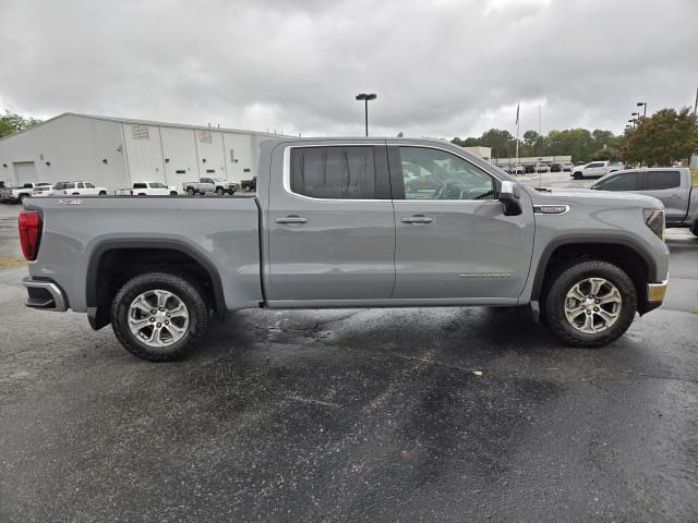 new 2024 GMC Sierra 1500 car, priced at $51,612