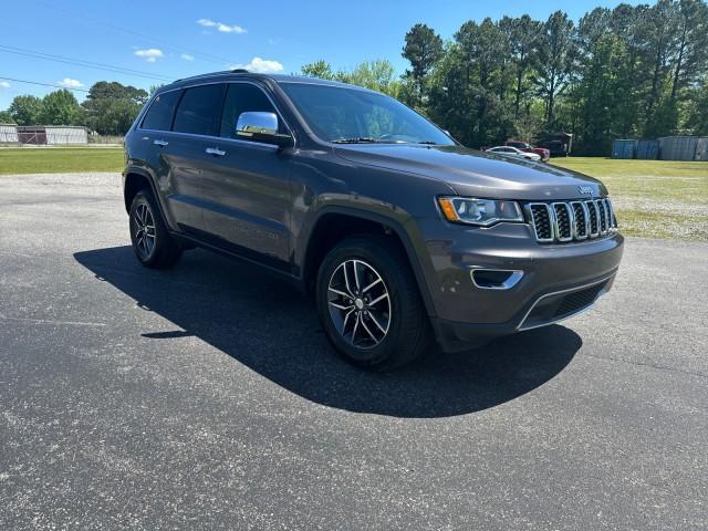 used 2018 Jeep Grand Cherokee car, priced at $18,139