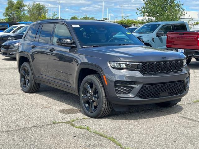 new 2024 Jeep Grand Cherokee car, priced at $45,894