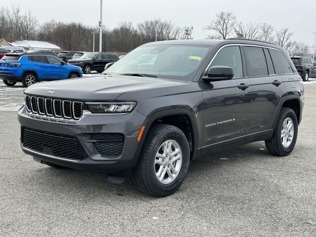 new 2025 Jeep Grand Cherokee car, priced at $42,406