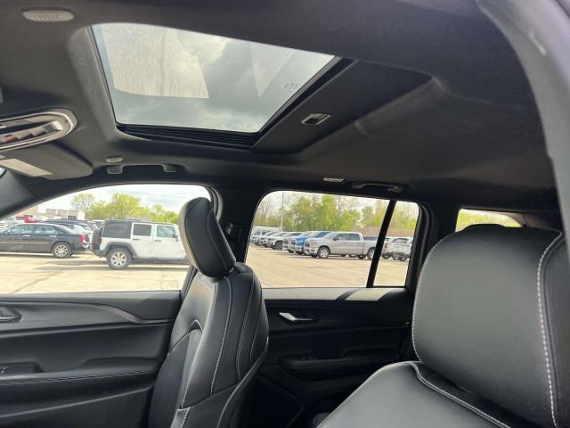 new 2025 Jeep Grand Cherokee car, priced at $45,583