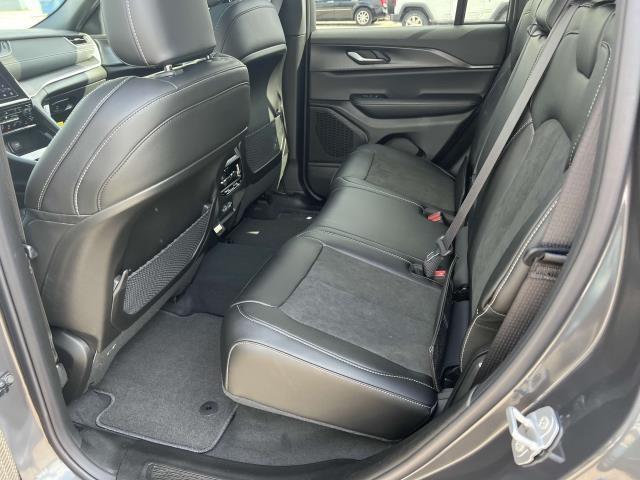 new 2025 Jeep Grand Cherokee car, priced at $45,583