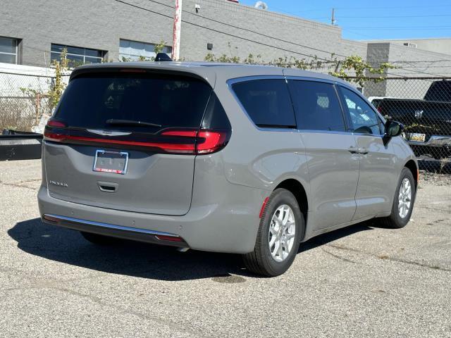 new 2025 Chrysler Pacifica car, priced at $43,722