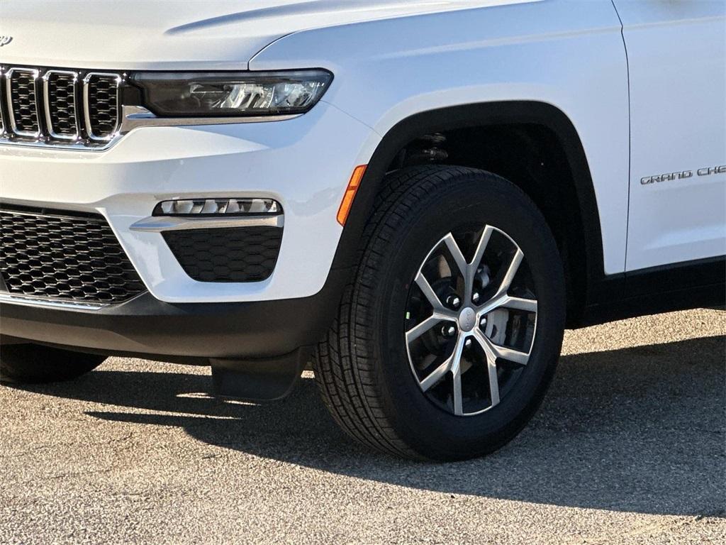 new 2025 Jeep Grand Cherokee car, priced at $46,331