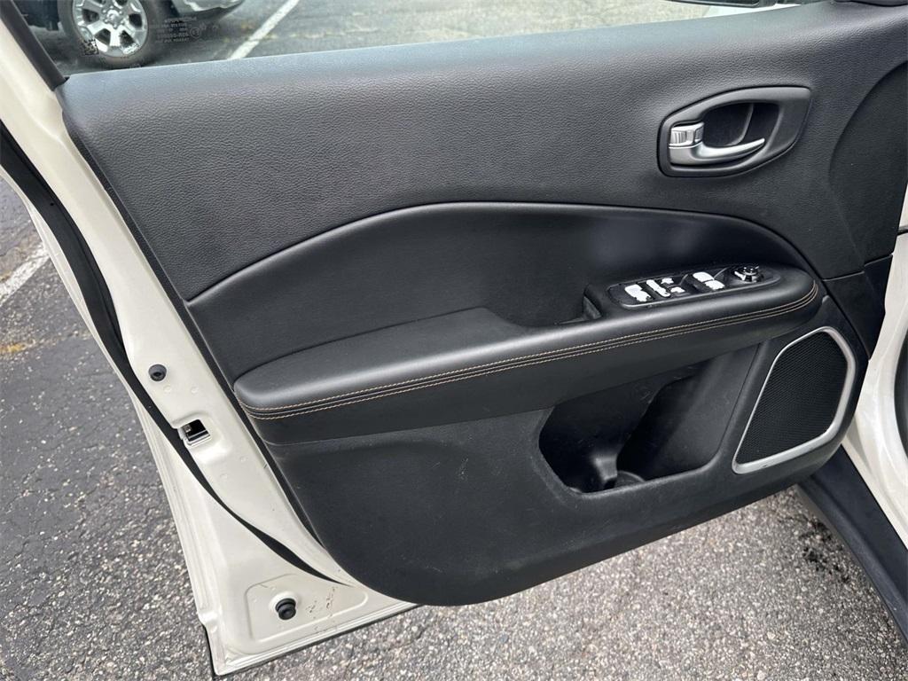 used 2019 Jeep Compass car, priced at $11,995