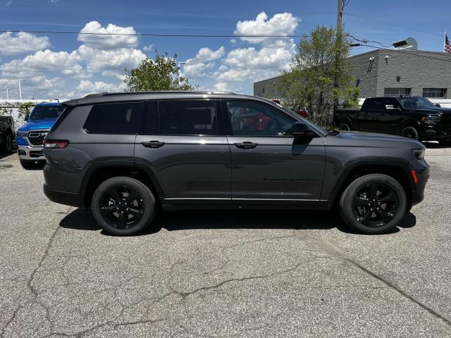 new 2024 Jeep Grand Cherokee L car, priced at $49,354