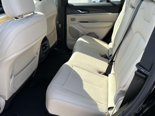 new 2025 Jeep Grand Cherokee car, priced at $52,966