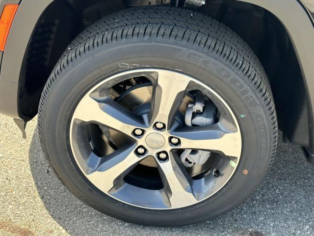 new 2025 Jeep Grand Cherokee car, priced at $52,966