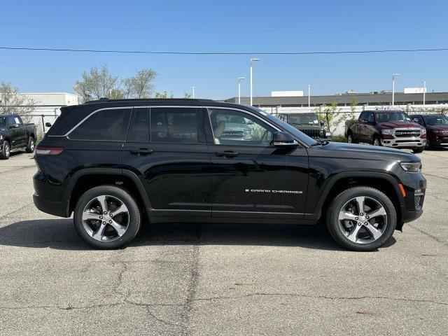 new 2025 Jeep Grand Cherokee car, priced at $52,966