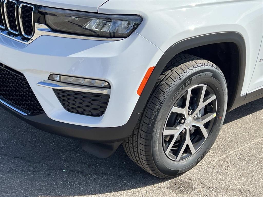 new 2025 Jeep Grand Cherokee car, priced at $46,331