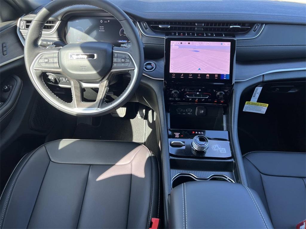 new 2025 Jeep Grand Cherokee car, priced at $46,331