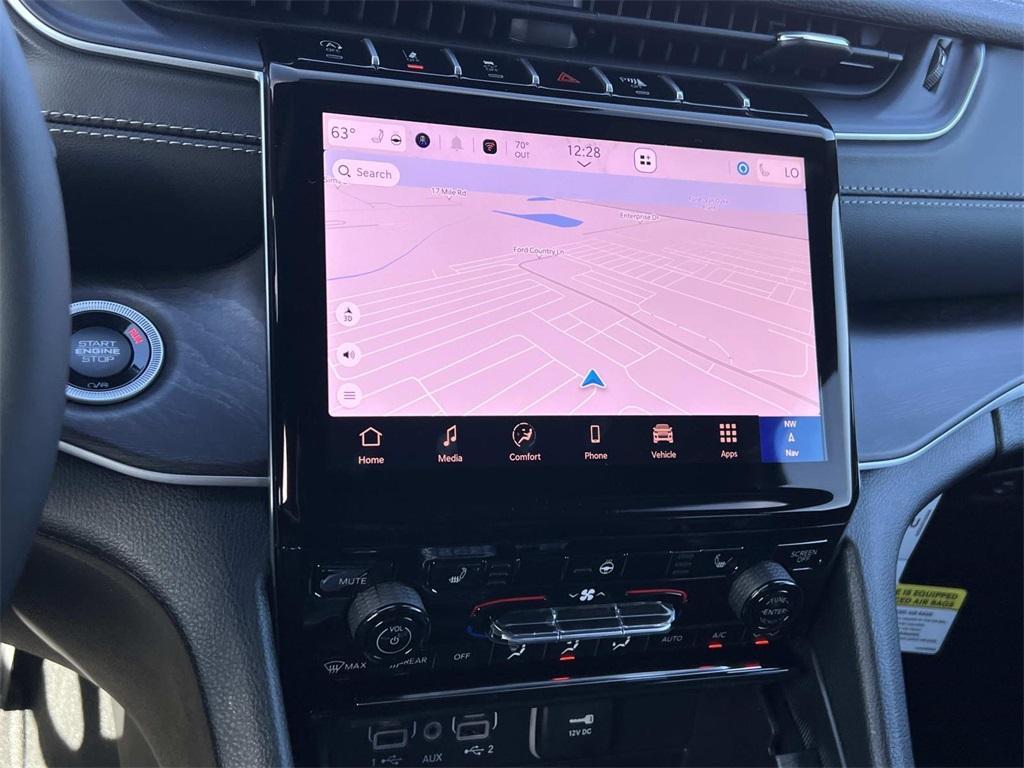 new 2025 Jeep Grand Cherokee car, priced at $46,331