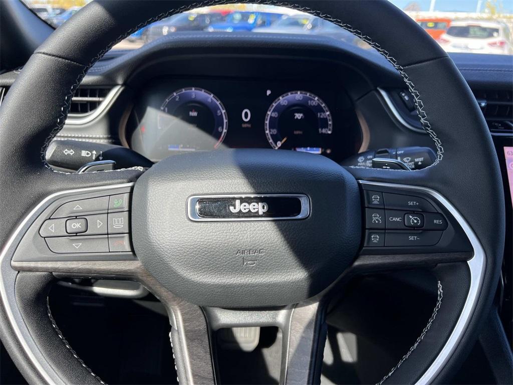 new 2025 Jeep Grand Cherokee car, priced at $46,331