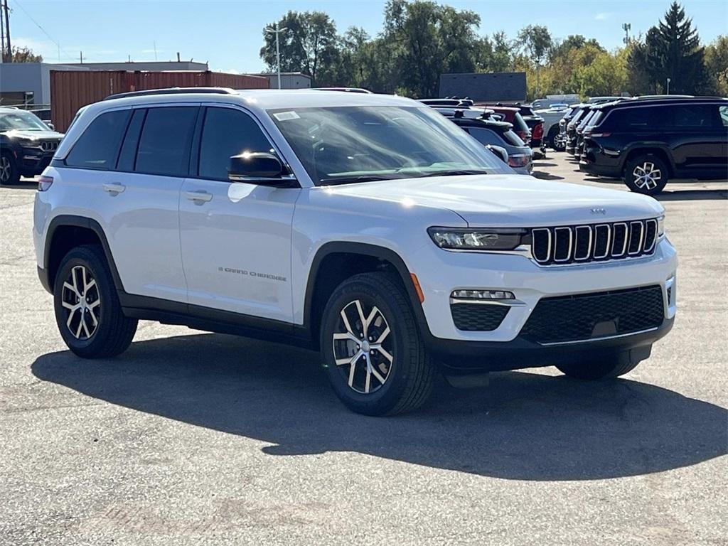 new 2025 Jeep Grand Cherokee car, priced at $46,331